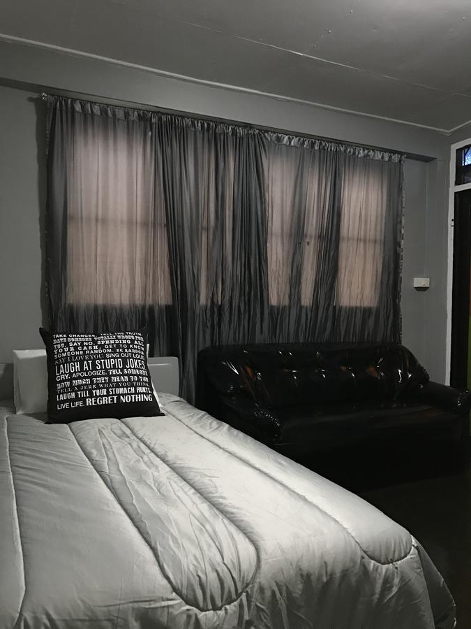 בנגקוק Add Home Hostel Vipavadee 42 מראה חיצוני תמונה